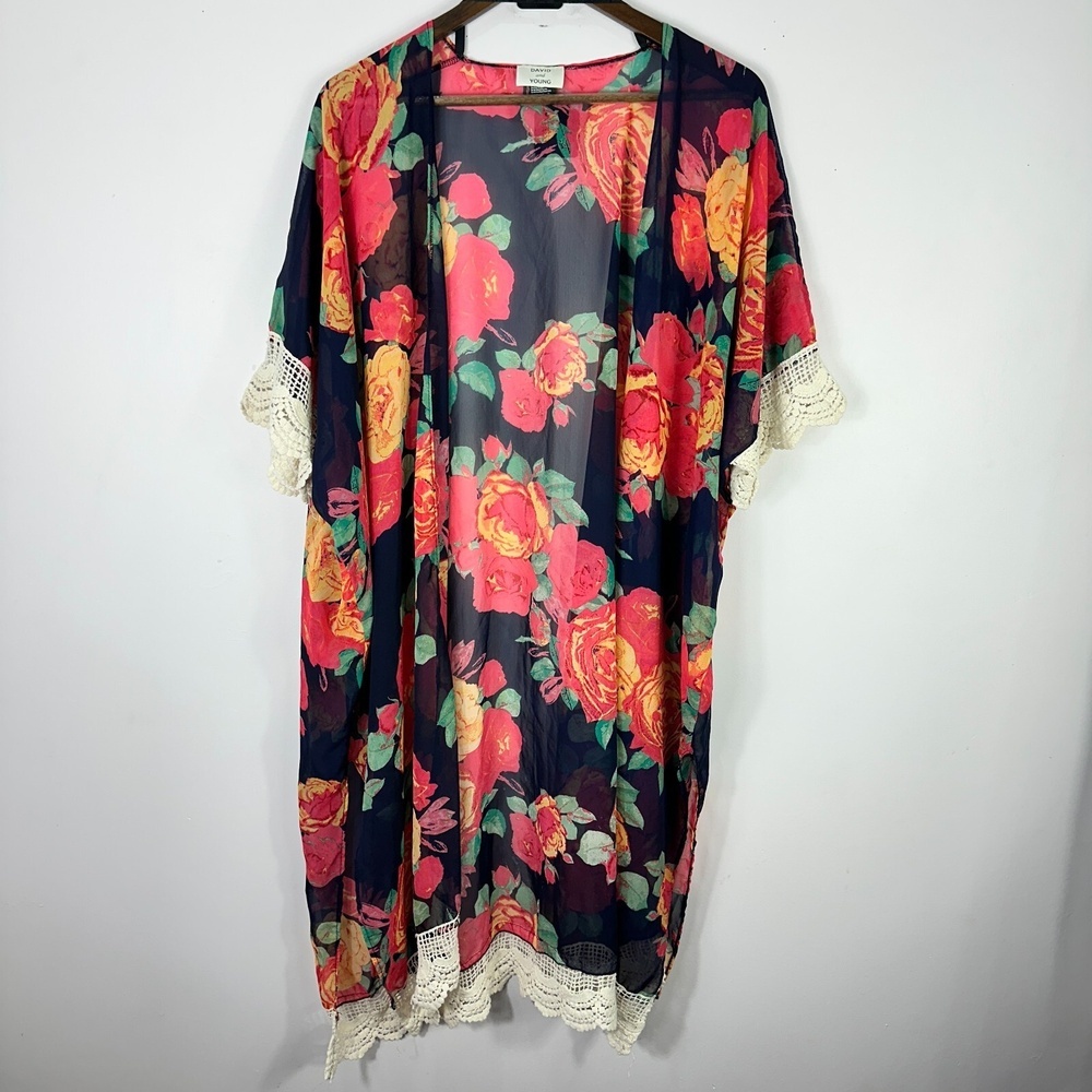 David And Young Kimono Women One Size Floral‎ Print Lace Trim Cottagecore Boho